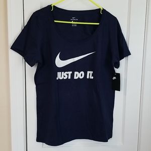 Nike tee shirt